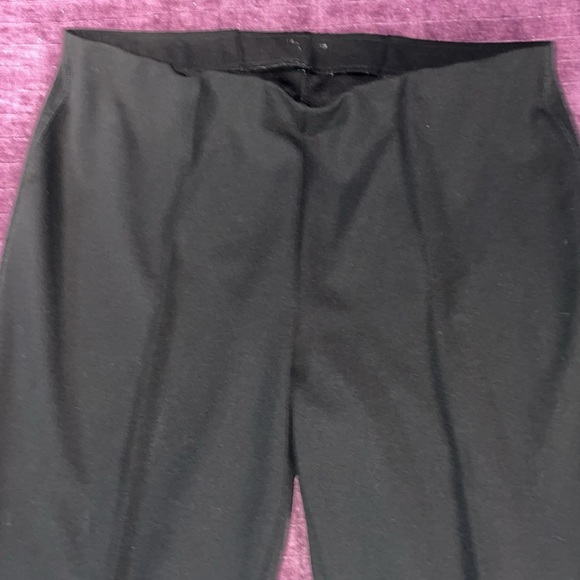 Black ladies wide leg capris no tag lines NWOT see pics for size - Picture 5 of 10